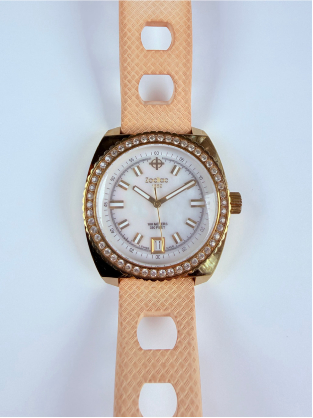 Zodiac Sea Dragon Seawolf MOP Dial Gold Tone Swiss Quartz Ladies Watch Z02900